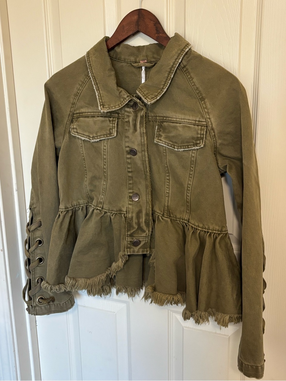 Free People Olive Ruffle Hem Denim Jacket Lace‑Up Cuffs XS - Picture 2 of 13